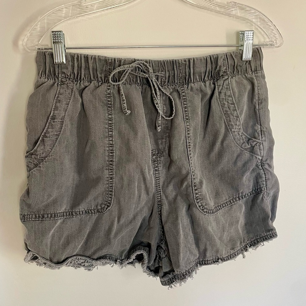 TIME & TRUE Gray Women's Shorts